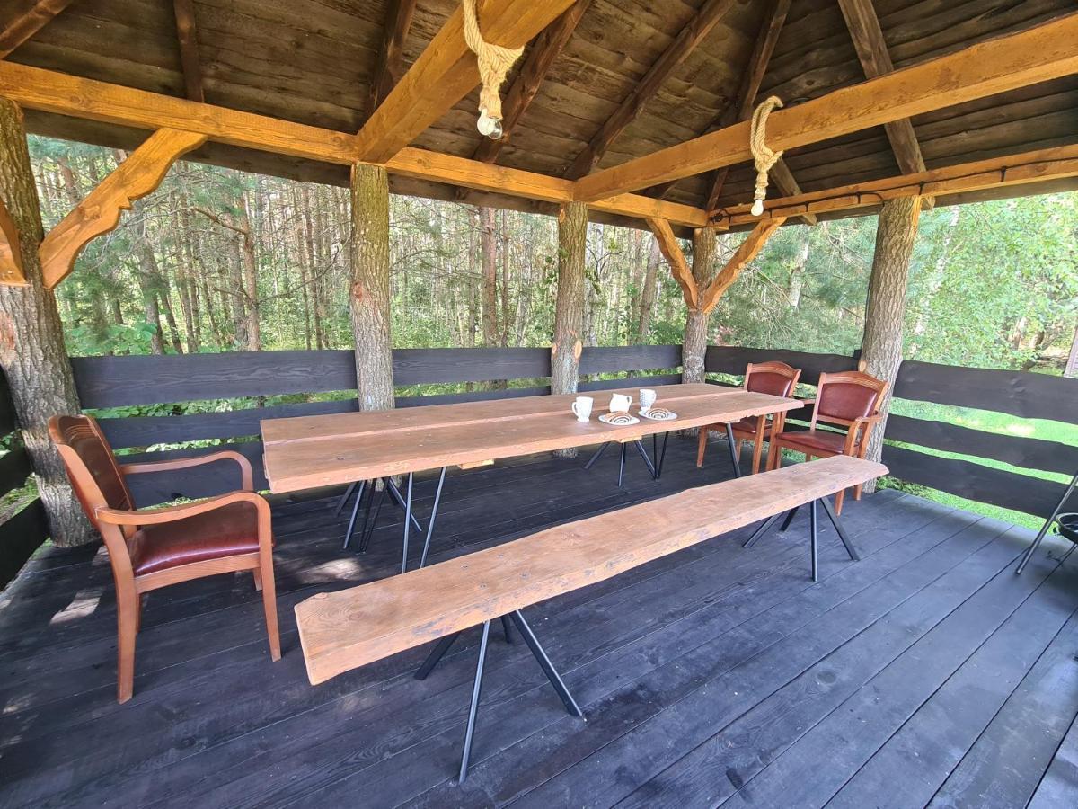 Dworek Ogrodniki, Caloroczny Dom Na Wylacznosc, Basen, Sauna, Las, Staw Rybny, Altana Grillowa, Ognisko, Pianino, Kominek, Piec Chlebowy, Duza Ogrodzona Posesja Tuczna Exterior foto